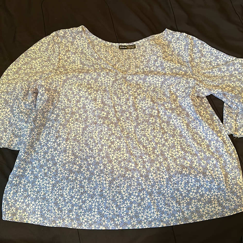 Floral top